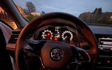 Skoda Rapid II, 2020 год, 1 600 000 рублей, 23 фотография