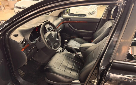 Toyota Avensis III рестайлинг, 2006 год, 590 000 рублей, 8 фотография