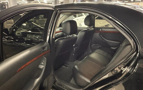 Toyota Avensis III рестайлинг, 2006 год, 590 000 рублей, 14 фотография