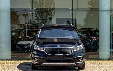 KIA Carnival III, 2017 год, 2 065 000 рублей, 2 фотография