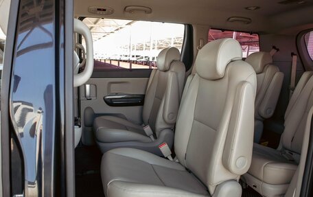 KIA Carnival III, 2017 год, 2 065 000 рублей, 18 фотография