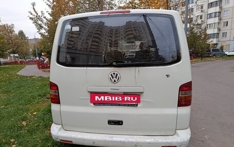 Volkswagen Transporter T5 рестайлинг, 2004 год, 550 000 рублей, 2 фотография