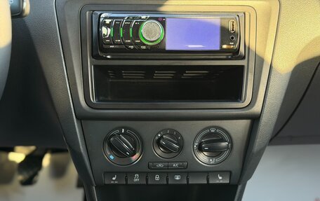Skoda Rapid I, 2015 год, 595 000 рублей, 12 фотография