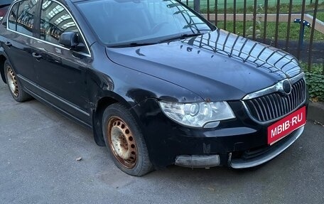 Skoda Superb III рестайлинг, 2012 год, 750 000 рублей, 1 фотография