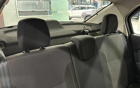 Renault Logan II, 2019 год, 997 000 рублей, 9 фотография