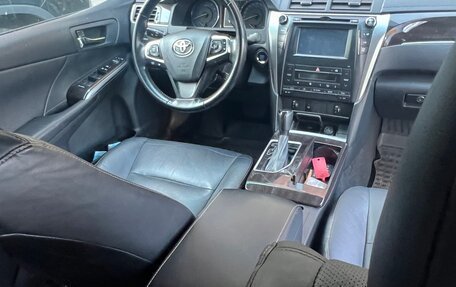 Toyota Camry, 2017 год, 2 200 000 рублей, 6 фотография