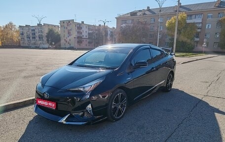 Toyota Prius IV XW50, 2016 год, 1 800 000 рублей, 1 фотография