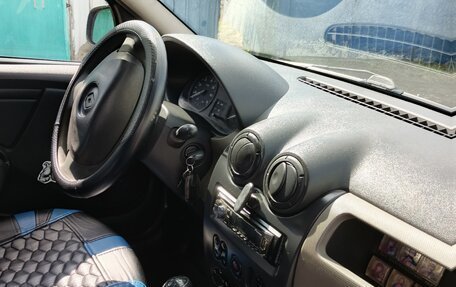 Renault Logan I, 2010 год, 340 000 рублей, 8 фотография