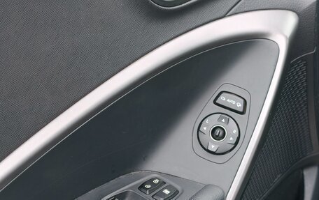 Hyundai Santa Fe III рестайлинг, 2015 год, 2 000 000 рублей, 14 фотография