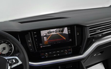 Volkswagen Touareg III, 2019 год, 4 945 000 рублей, 10 фотография