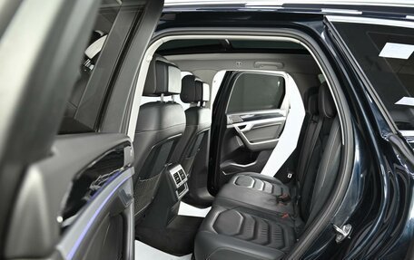 Volkswagen Touareg III, 2019 год, 4 945 000 рублей, 17 фотография