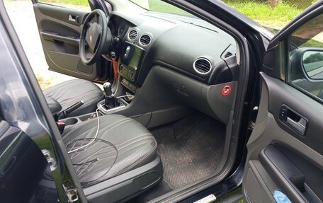 Ford Focus II рестайлинг, 2005 год, 430 000 рублей, 15 фотография