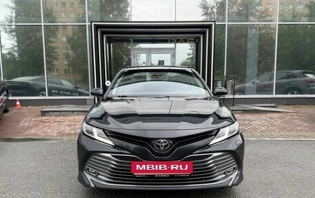 Toyota Camry, 2021 год, 2 199 000 рублей, 3 фотография