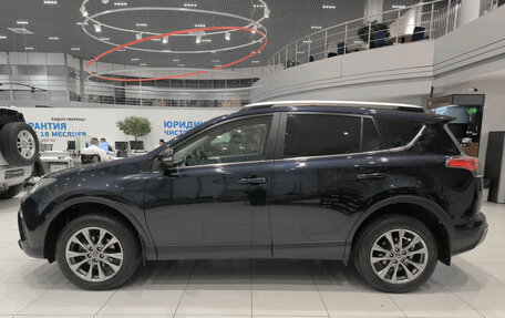 Toyota RAV4, 2019 год, 2 850 000 рублей, 12 фотография
