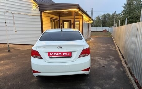 Hyundai Solaris II рестайлинг, 2016 год, 930 000 рублей, 3 фотография