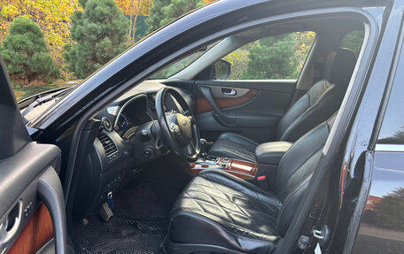 Infiniti FX II, 2013 год, 1 700 000 рублей, 9 фотография