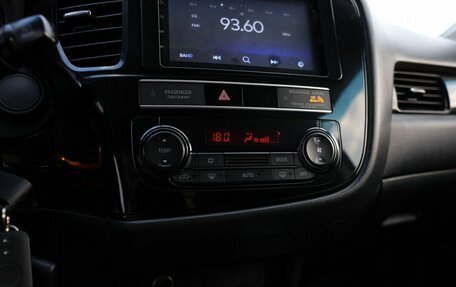 Mitsubishi Outlander III рестайлинг 3, 2019 год, 2 050 000 рублей, 12 фотография