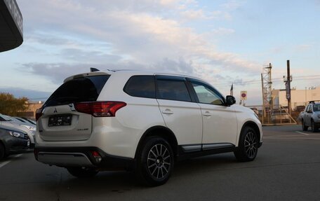 Mitsubishi Outlander III рестайлинг 3, 2019 год, 2 050 000 рублей, 5 фотография