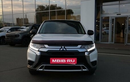 Mitsubishi Outlander III рестайлинг 3, 2019 год, 2 050 000 рублей, 3 фотография