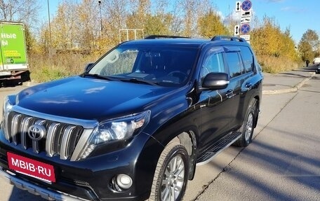 Toyota Land Cruiser Prado 150 рестайлинг 2, 2017 год, 3 610 000 рублей, 7 фотография