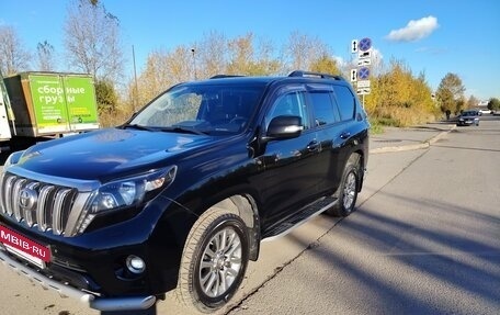 Toyota Land Cruiser Prado 150 рестайлинг 2, 2017 год, 3 610 000 рублей, 5 фотография