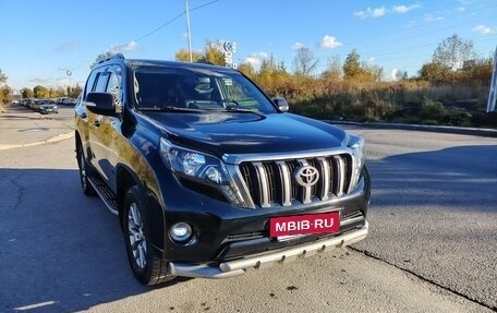 Toyota Land Cruiser Prado 150 рестайлинг 2, 2017 год, 3 610 000 рублей, 15 фотография