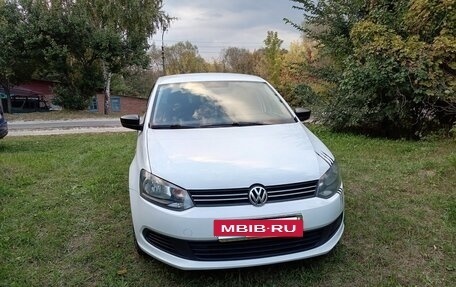 Volkswagen Polo VI (EU Market), 2010 год, 700 000 рублей, 3 фотография