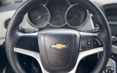 Chevrolet Cruze II, 2011 год, 760 000 рублей, 8 фотография