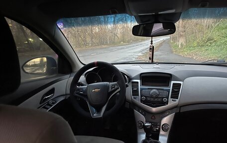Chevrolet Cruze II, 2011 год, 550 000 рублей, 8 фотография