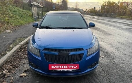Chevrolet Cruze II, 2011 год, 550 000 рублей, 2 фотография