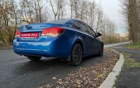 Chevrolet Cruze II, 2011 год, 550 000 рублей, 4 фотография