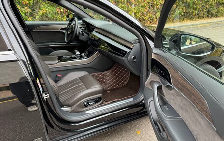 Audi A8, 2019 год, 4 500 000 рублей, 10 фотография
