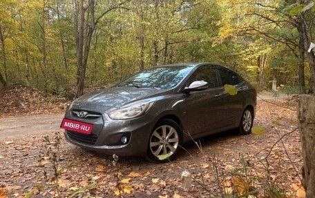 Hyundai Solaris II рестайлинг, 2011 год, 760 000 рублей, 2 фотография