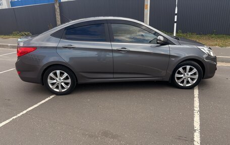Hyundai Solaris II рестайлинг, 2011 год, 760 000 рублей, 6 фотография