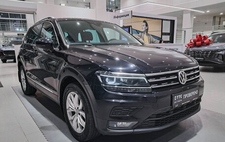 Volkswagen Tiguan II, 2020 год, 3 448 000 рублей, 3 фотография