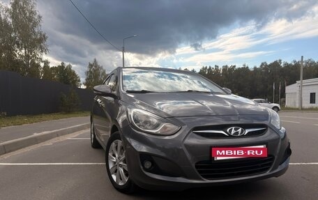 Hyundai Solaris II рестайлинг, 2011 год, 760 000 рублей, 10 фотография