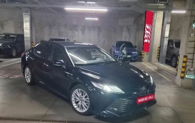 Toyota Camry, 2019 год, 2 350 000 рублей, 1 фотография