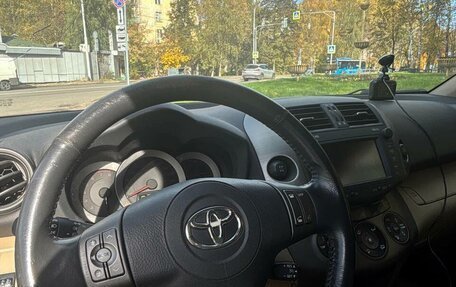Toyota RAV4, 2011 год, 1 690 000 рублей, 15 фотография
