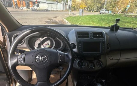 Toyota RAV4, 2011 год, 1 690 000 рублей, 14 фотография