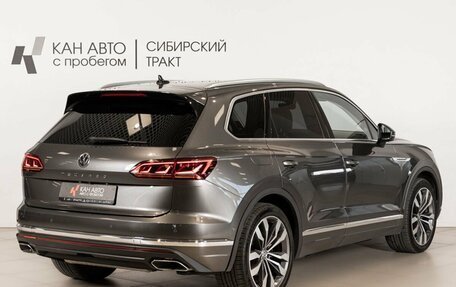 Volkswagen Touareg III, 2019 год, 4 829 000 рублей, 3 фотография