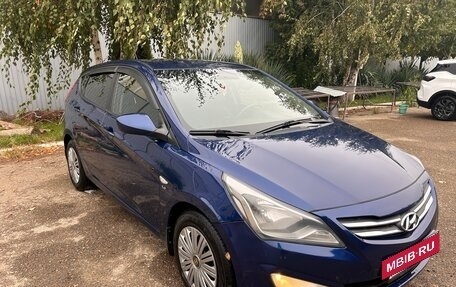 Hyundai Solaris II рестайлинг, 2016 год, 1 100 000 рублей, 2 фотография