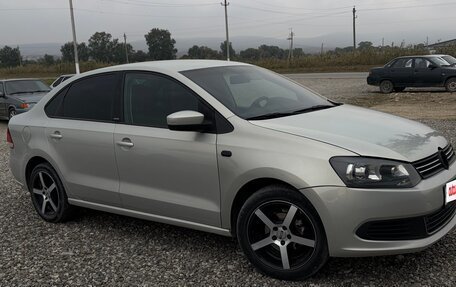 Volkswagen Polo VI, 2014 год, 620 000 рублей, 2 фотография