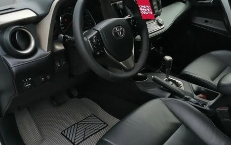 Toyota RAV4, 2013 год, 2 020 000 рублей, 13 фотография