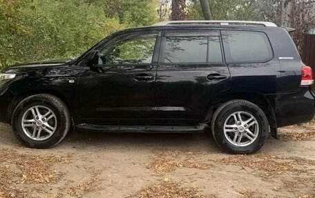 Toyota Land Cruiser 200 рестайлинг 2, 2011 год, 3 300 000 рублей, 2 фотография