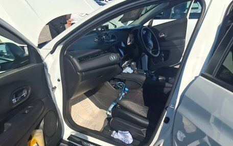 Honda Vezel, 2017 год, 1 650 000 рублей, 7 фотография
