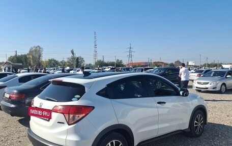 Honda Vezel, 2017 год, 1 650 000 рублей, 11 фотография