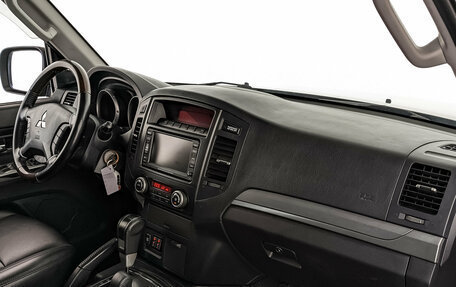 Mitsubishi Pajero IV рестайлинг 2, 2012 год, 2 220 000 рублей, 13 фотография