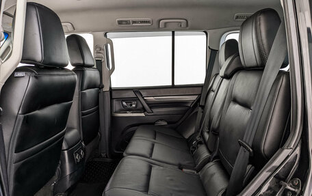 Mitsubishi Pajero IV рестайлинг 2, 2012 год, 2 220 000 рублей, 18 фотография