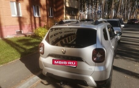 Renault Duster, 2022 год, 2 300 000 рублей, 2 фотография