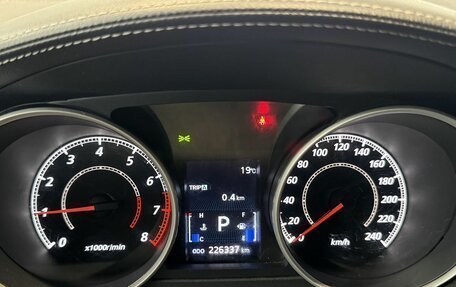 Mitsubishi Outlander III рестайлинг 3, 2009 год, 999 000 рублей, 11 фотография